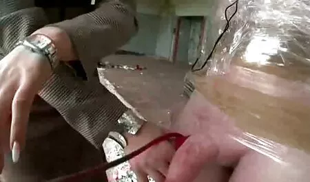 دوست دختر لزبین انگشتان خود را عکس سکسیخارجی روی زمین می گذارند