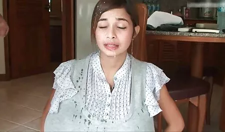 یک معشوقه در اتاق سیگار کشیدن گربه موی خود عکس های سکسی خارجی ها را