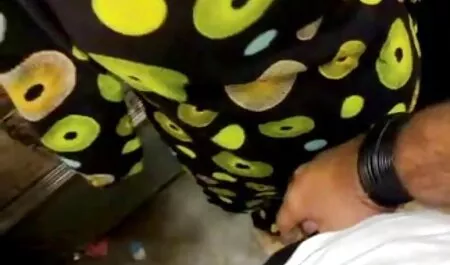 این ورزشکار روی عکس های سکسی خفن خارجی زمین می لغزد و عضلات را می کشد