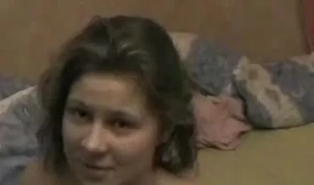 همسر مشغول نظافت بود عکس سکسی خارجی جدید و شوهر می خواست او را بگیرد